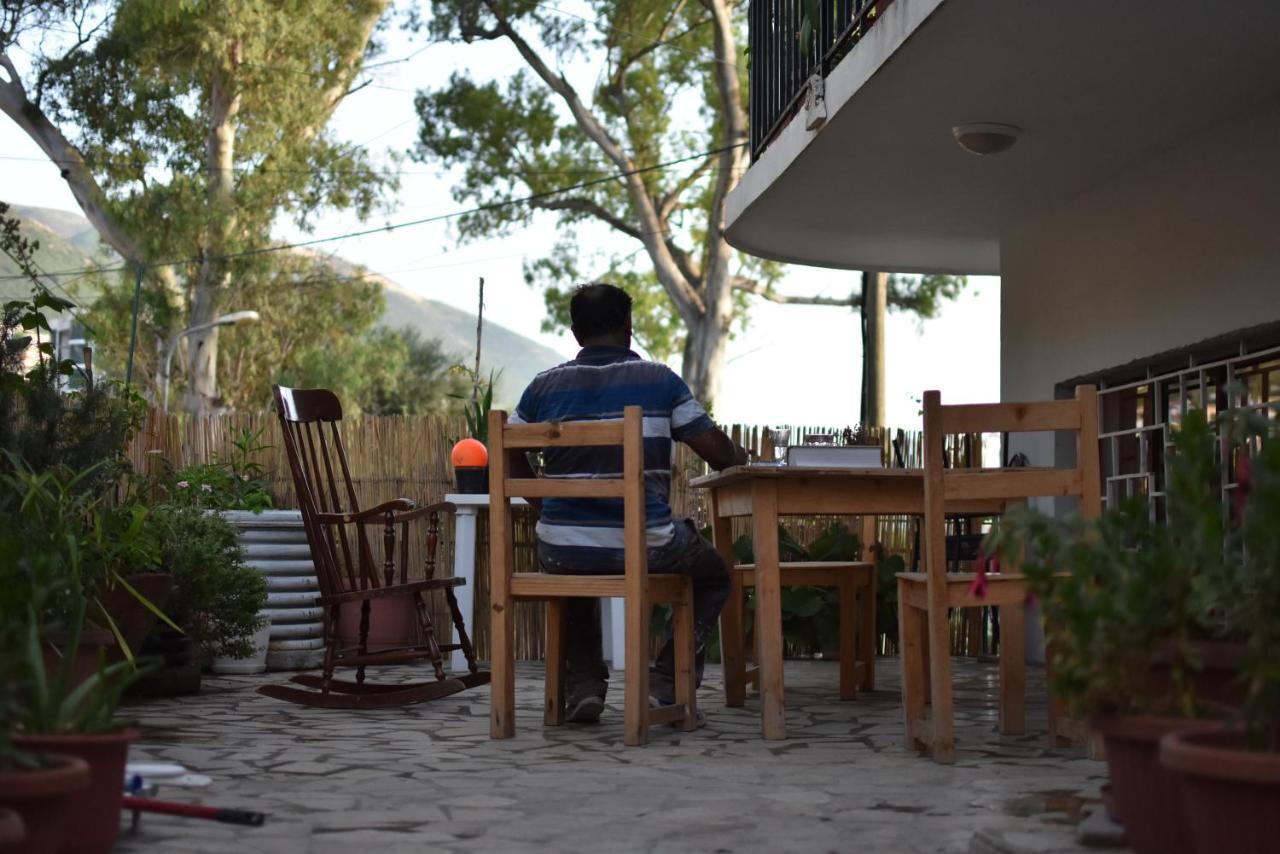 Private Apartment At Guest House Hektor & Aferdita Vlorë 外观 照片