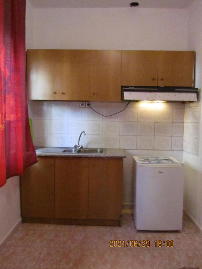 Private Apartment At Guest House Hektor & Aferdita Vlorë 外观 照片