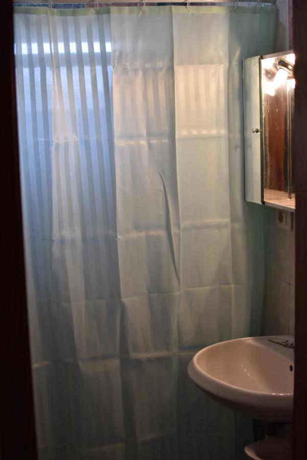 Private Apartment At Guest House Hektor & Aferdita Vlorë 外观 照片
